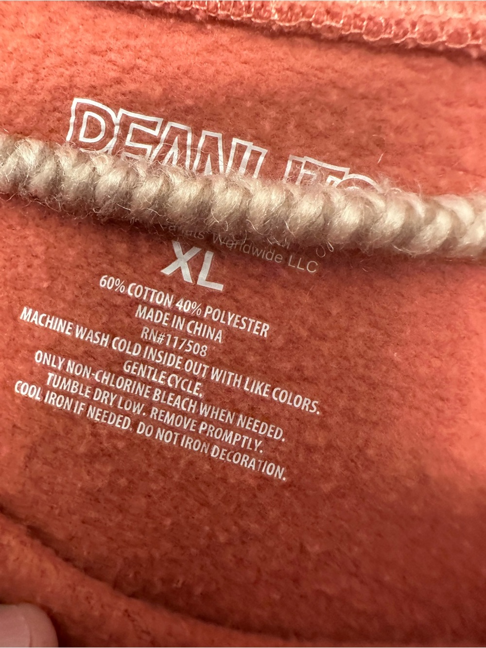 Peanuts Coral Graphic Crewneck Sweatshirt with Snoopy - Picture 2 of 2